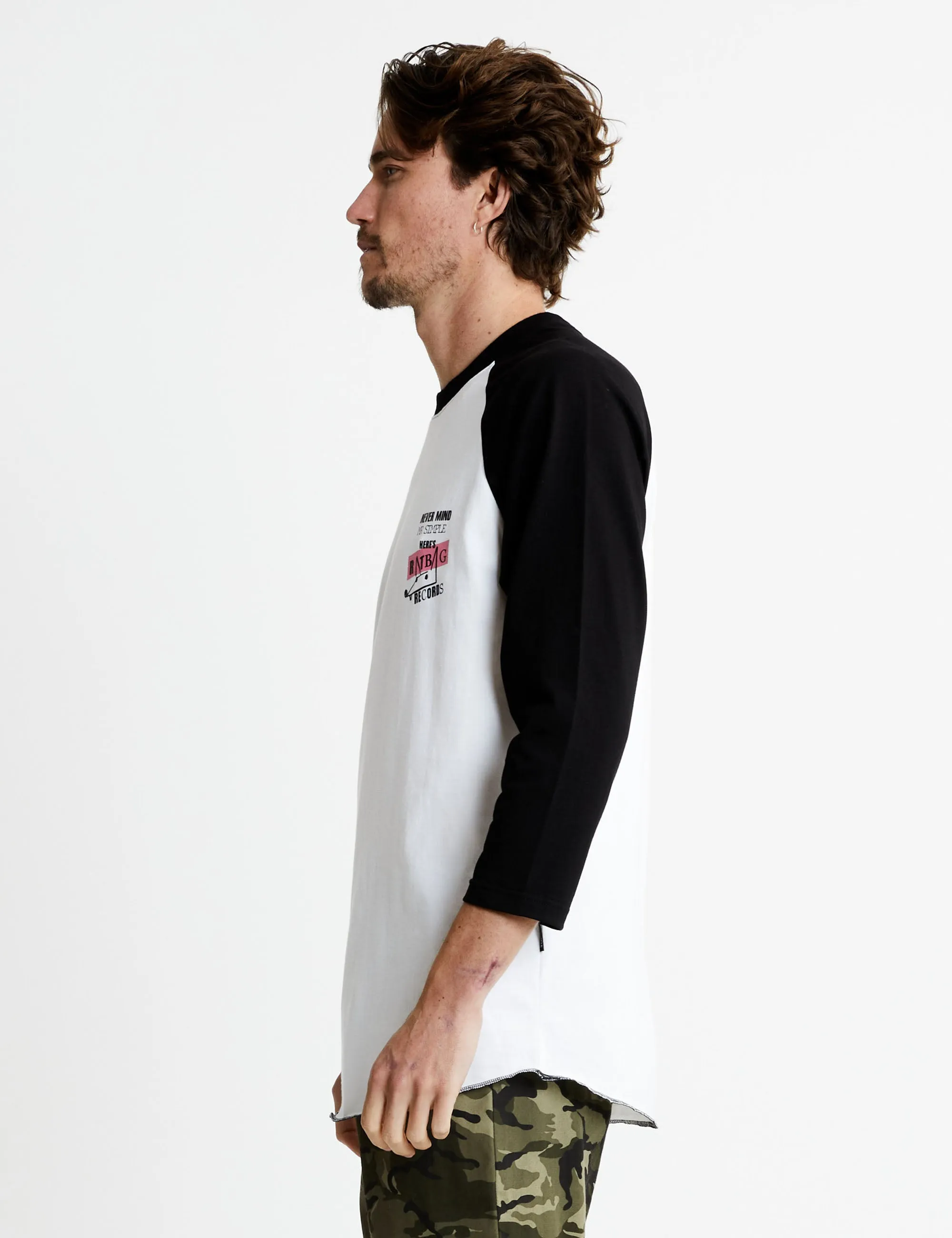 Anarchy Raglan - White/Black