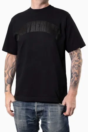 Basic oversized Chevremont Tee black on black