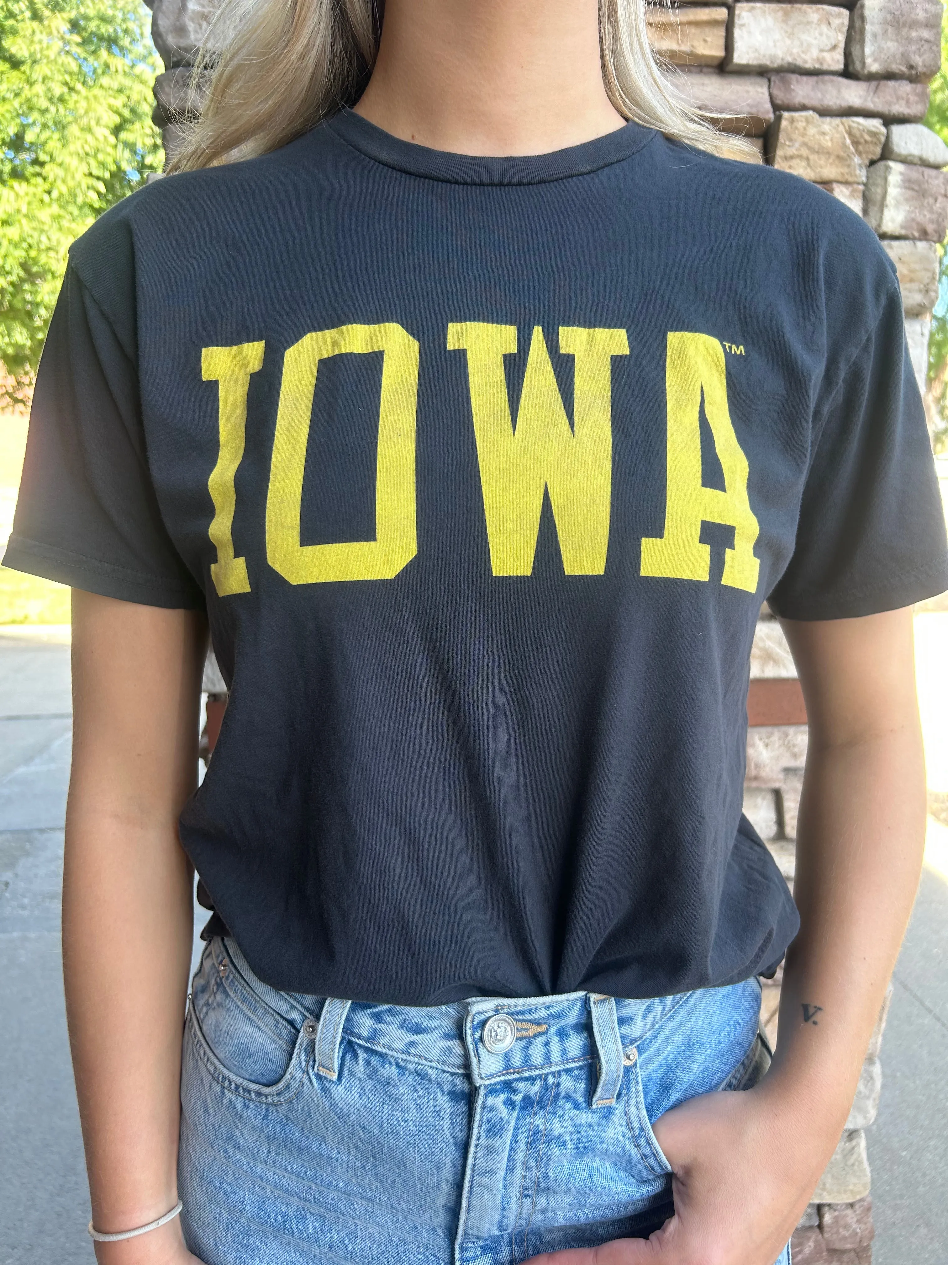 Retro Brand x Blond Genius - Iowa T-Shirt in Black